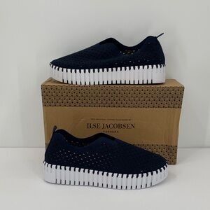 Ilse Jacobsen Tulip slip-on women sneaker shoe perforated navy blue new 37 7